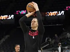 开云体育官网-包含NBA总决赛赛程吃紧,纽约尼克斯集结日防线松动,信心回归,心理建设被强调的词条