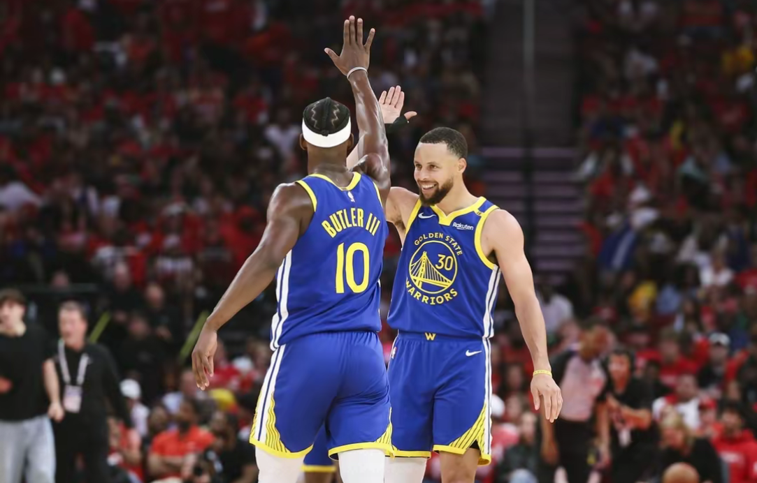 开云体育官网-关于转折点!金州勇士扳平良机;NBA常规赛清晨攻防权衡;引发热议;数据趋势出现新变化的信息